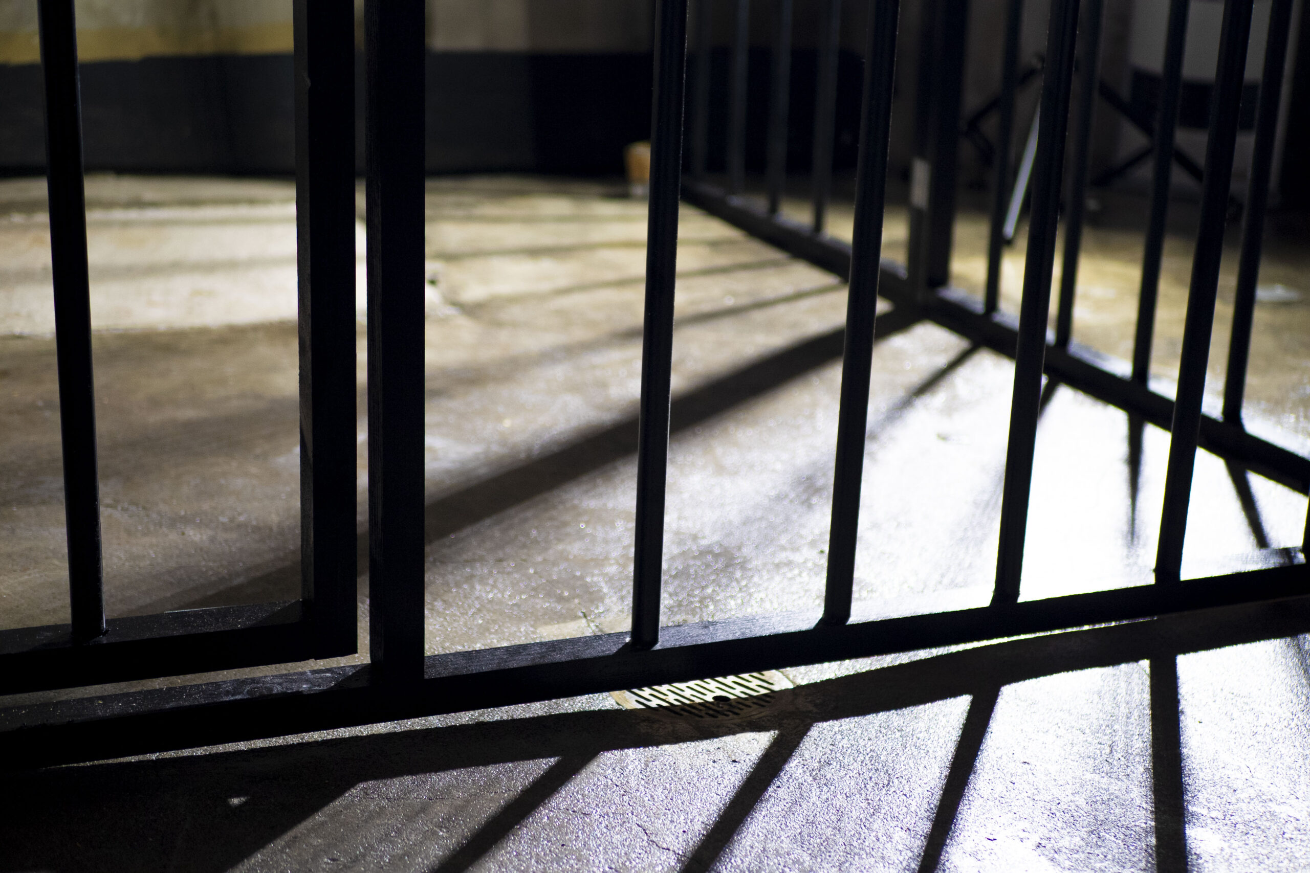 監獄・牢屋スタジオ（廃墟スタジオエリア内）